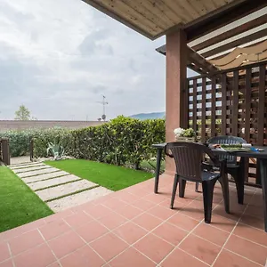 https://bright-apartments-padenghe-balze-swimming-poll-and-tennis.it-lombardy.com