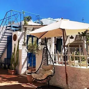 https://case-vacanze-levante.sicilyhotelsitaly.net