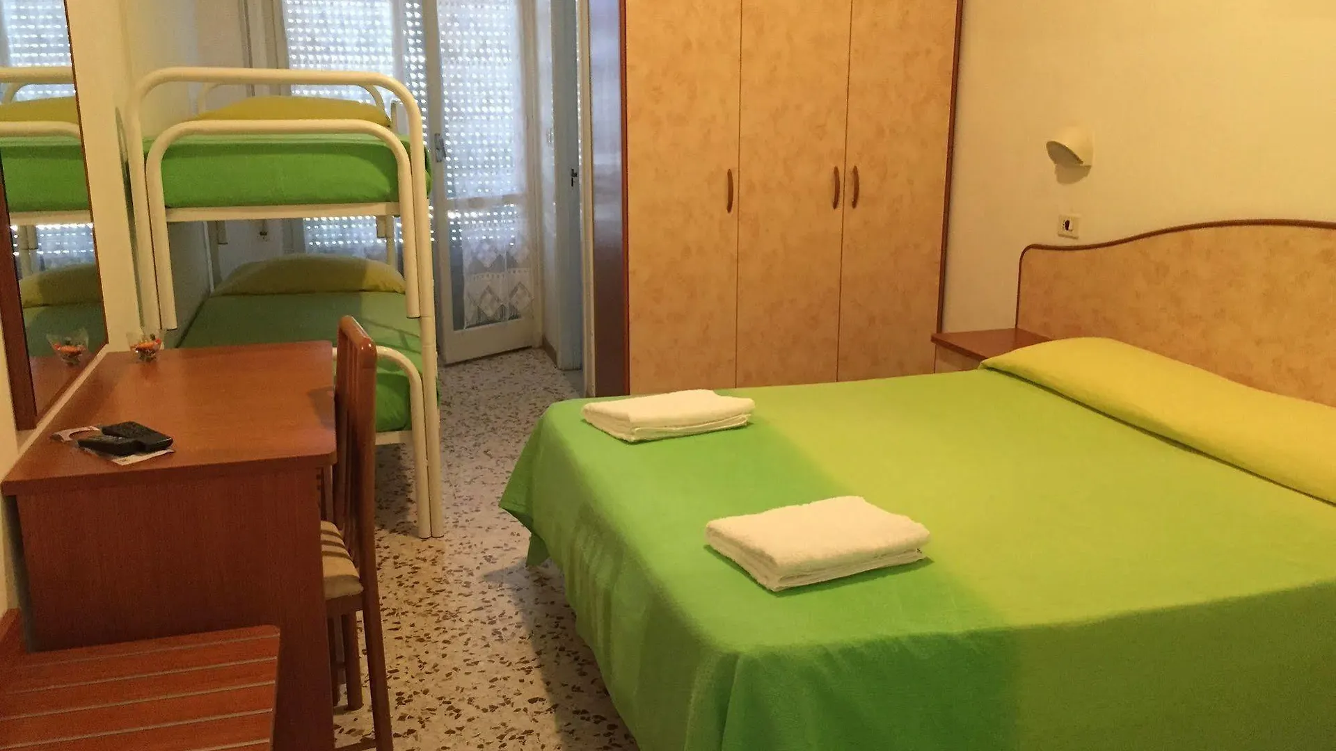 Hotel Holiday Misano Adriatico 3*,  Italien